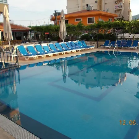 Aparthotel Tekin Aparts 3*